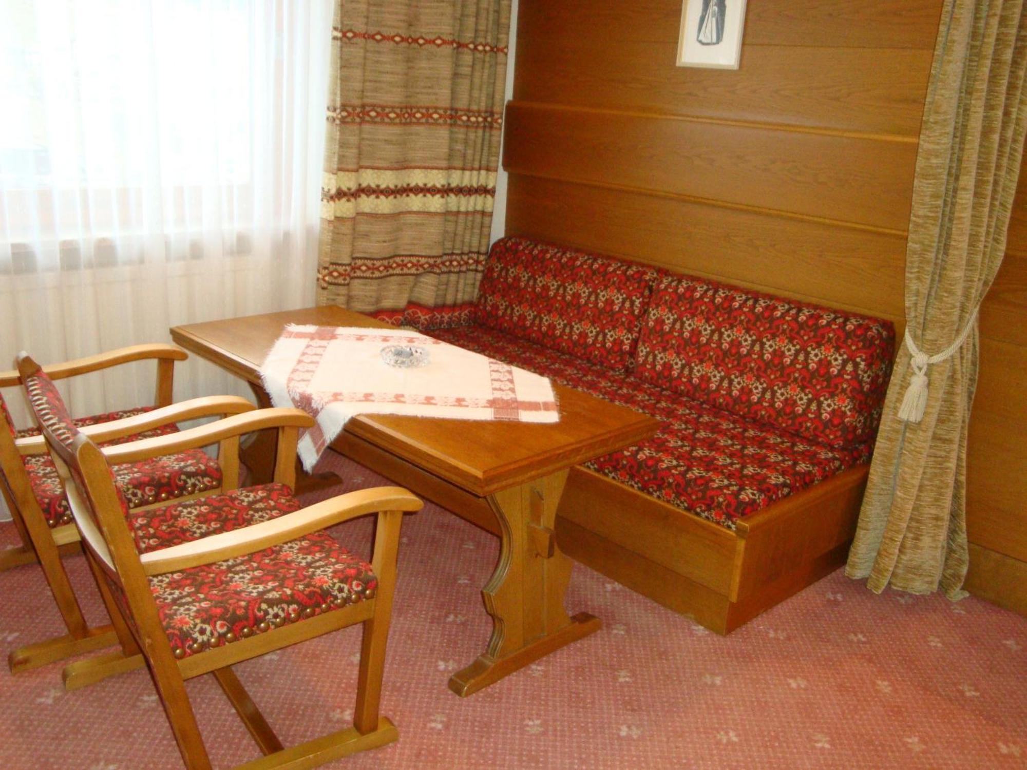 Hotel Garni Val-Sinestra Ischgl Exteriör bild