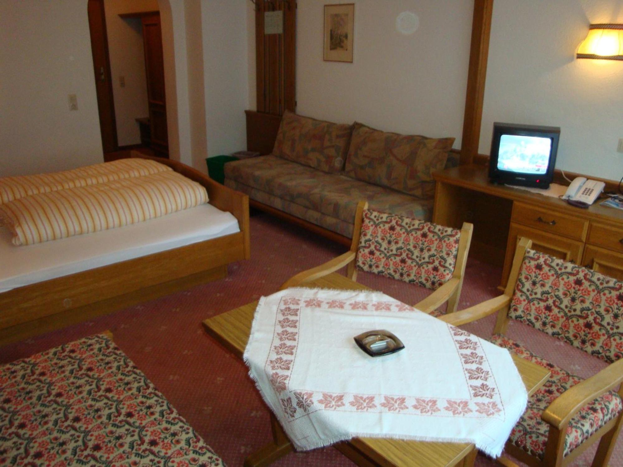 Hotel Garni Val-Sinestra Ischgl Exteriör bild